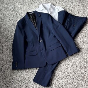 Boys Van Heusen Navy Blue Suit like new